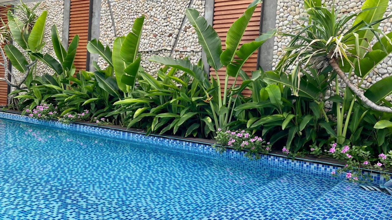 Phoenix Minh Chau Hotel Provinz Quang Ninh Exterior foto